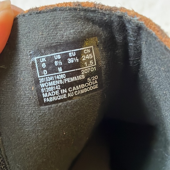 NWOT clarks Marilyn suede leopard booties - Picture 10 of 10